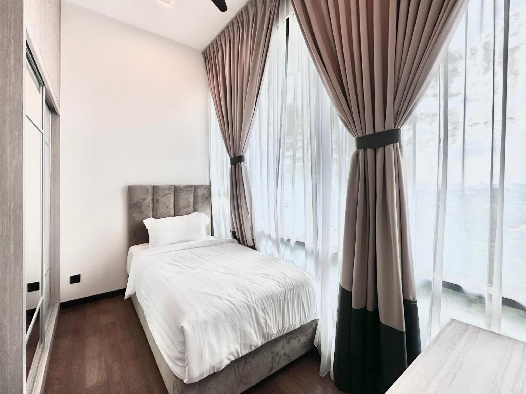 Opus Residences By Manhattan Group Apartment *