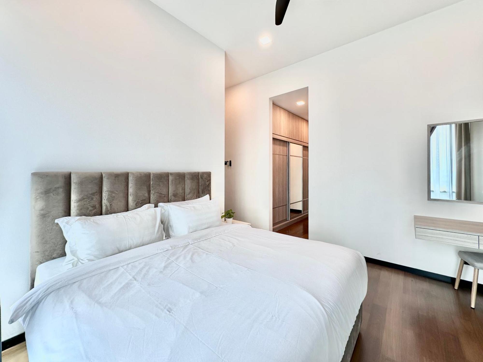Opus Residences By Manhattan Group